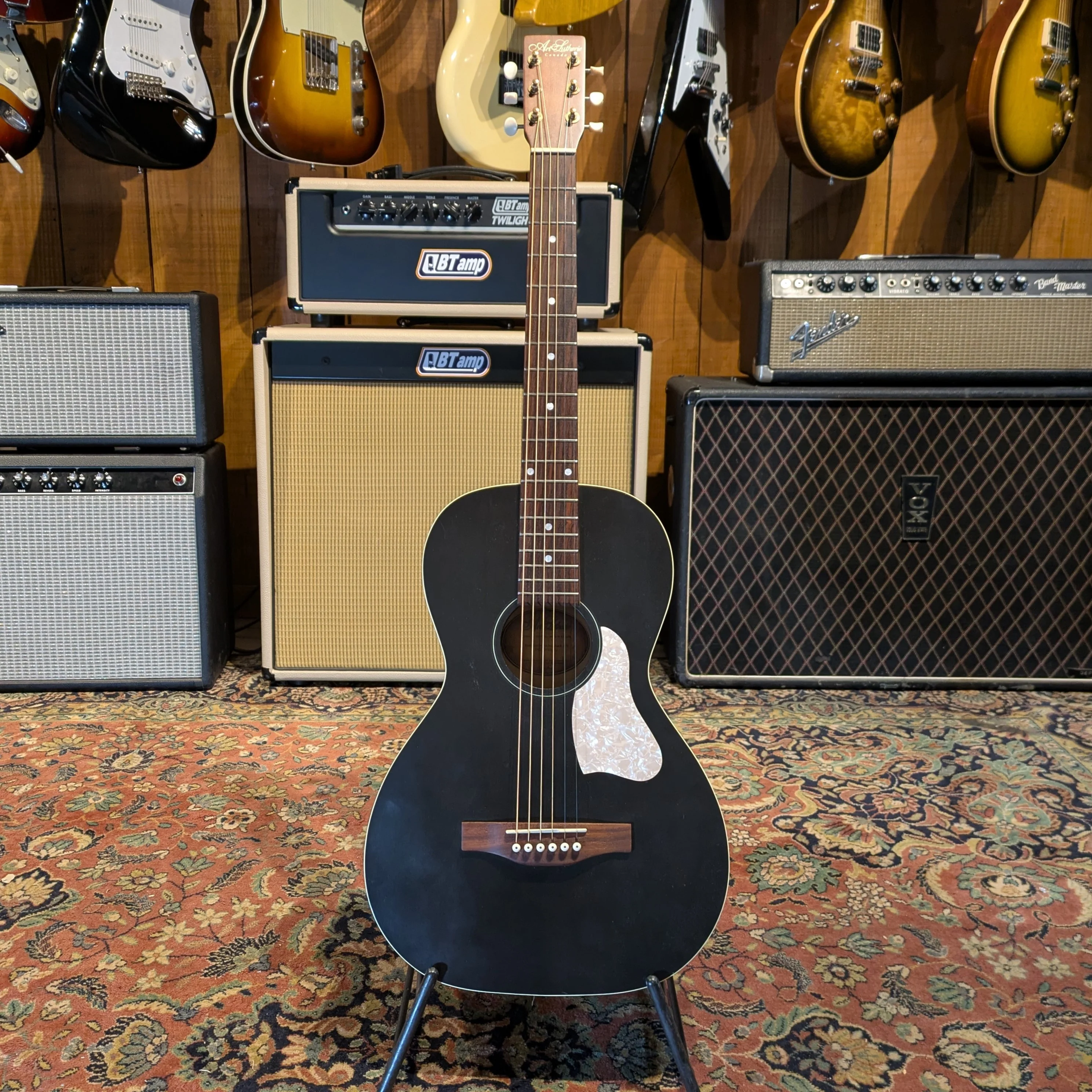 Art & Lutherie Roadhouse Parlor with Electronics - Faded Black - Image 3