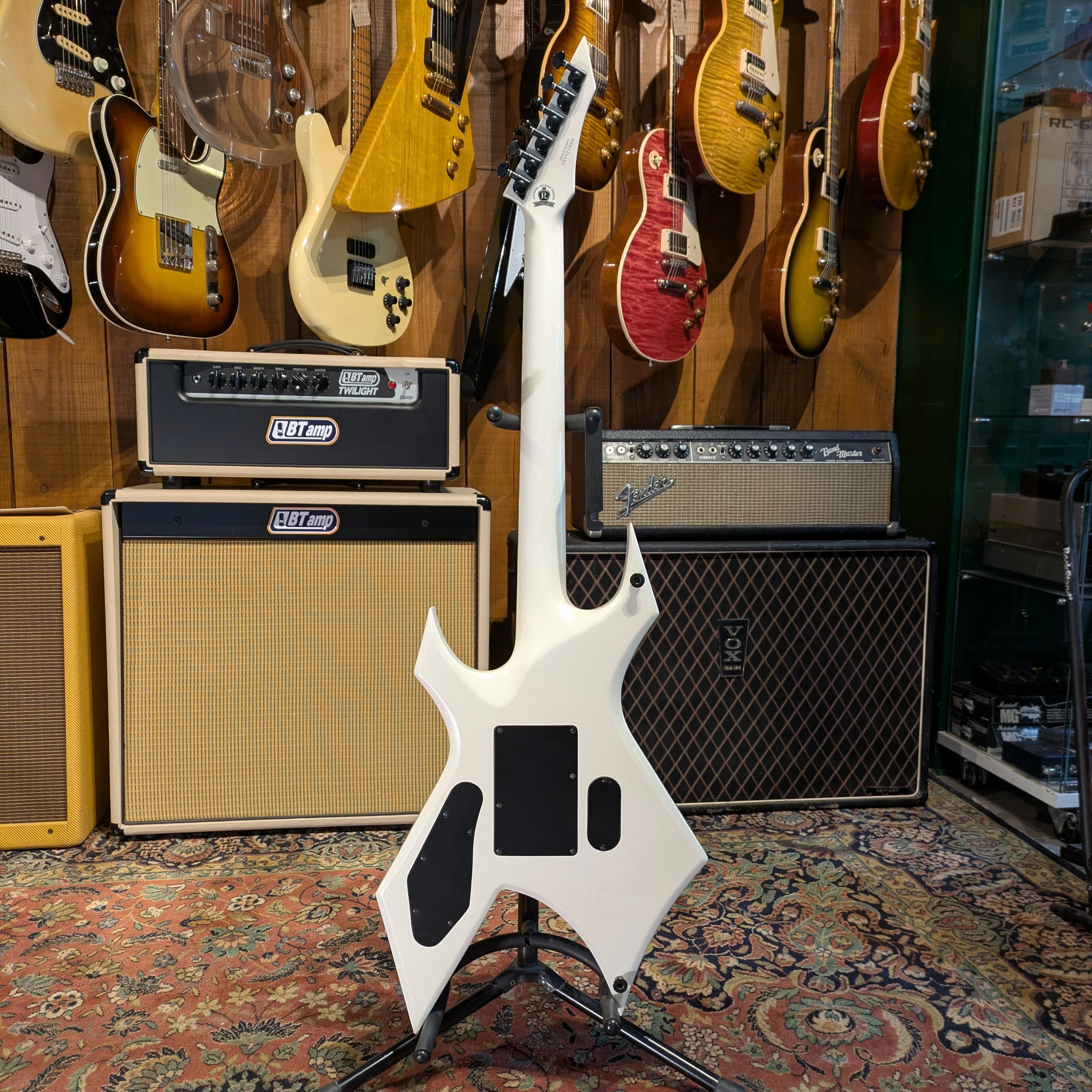 B.C. Rich Warlock NJ DLX 2012 - Pearl White - Image 4