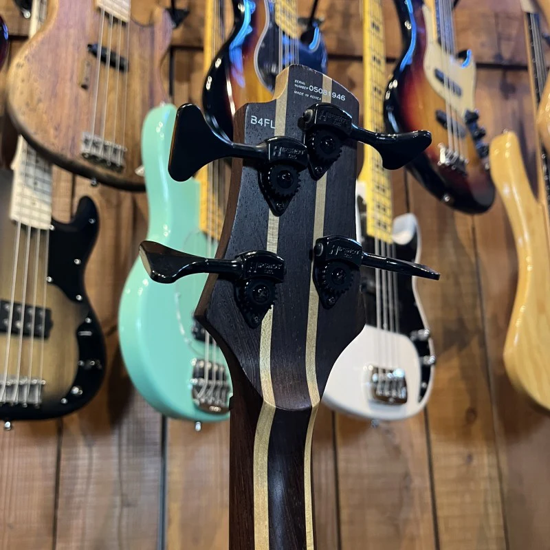 Cort B4FL Fretless - Image 6