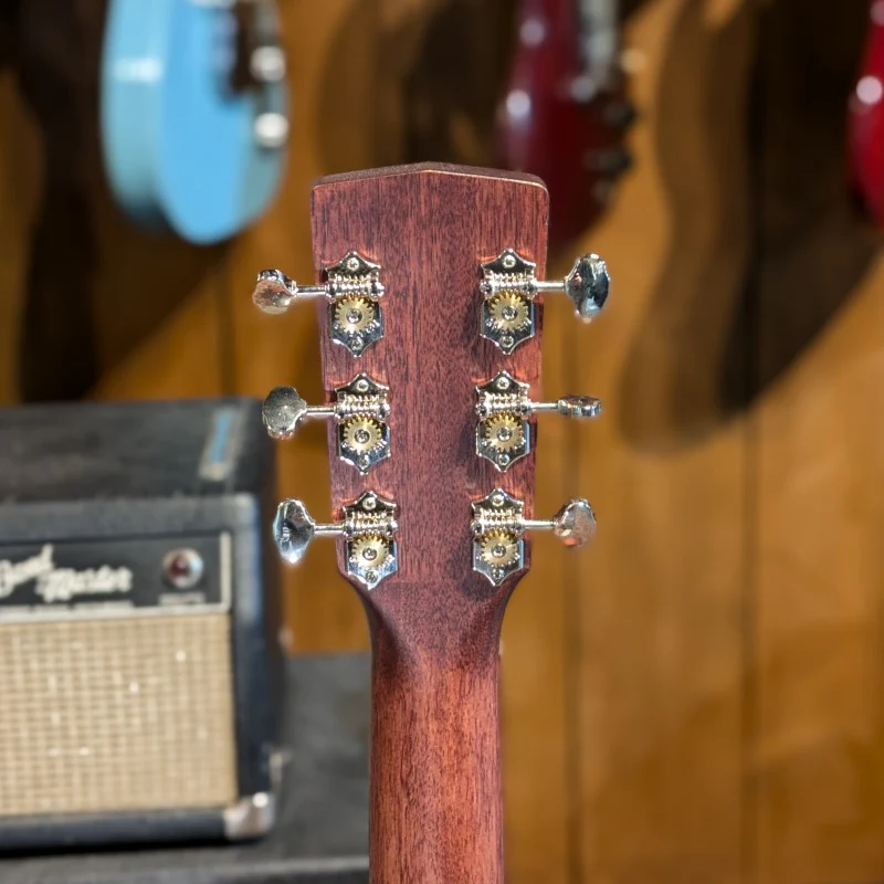 Cort L300V NAT Luce Series Solid Adirondack/Mahogany Orchestra - Image 7