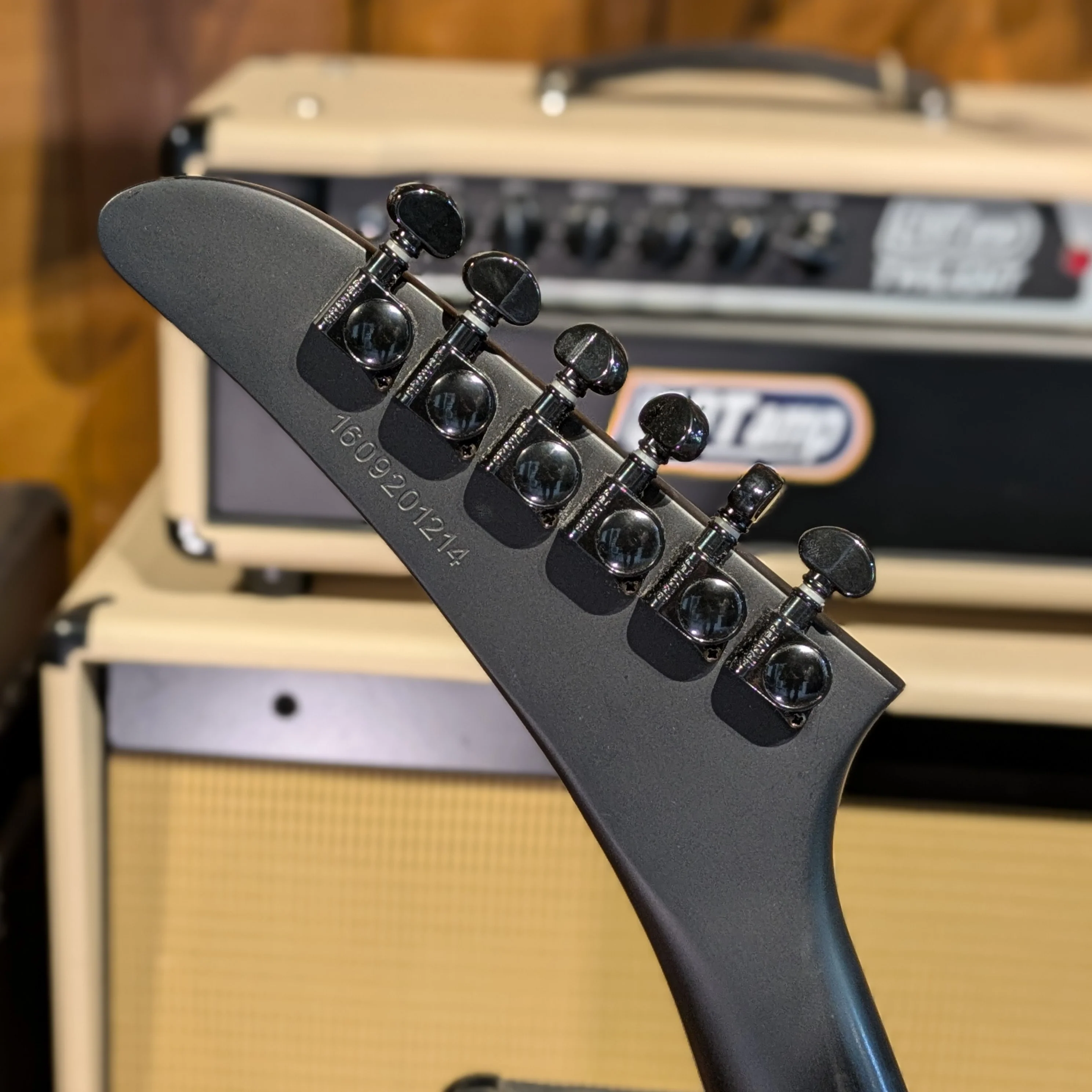Epiphone '58 Goth Explorer 2002 - 2019 - Pitch Black - Image 7