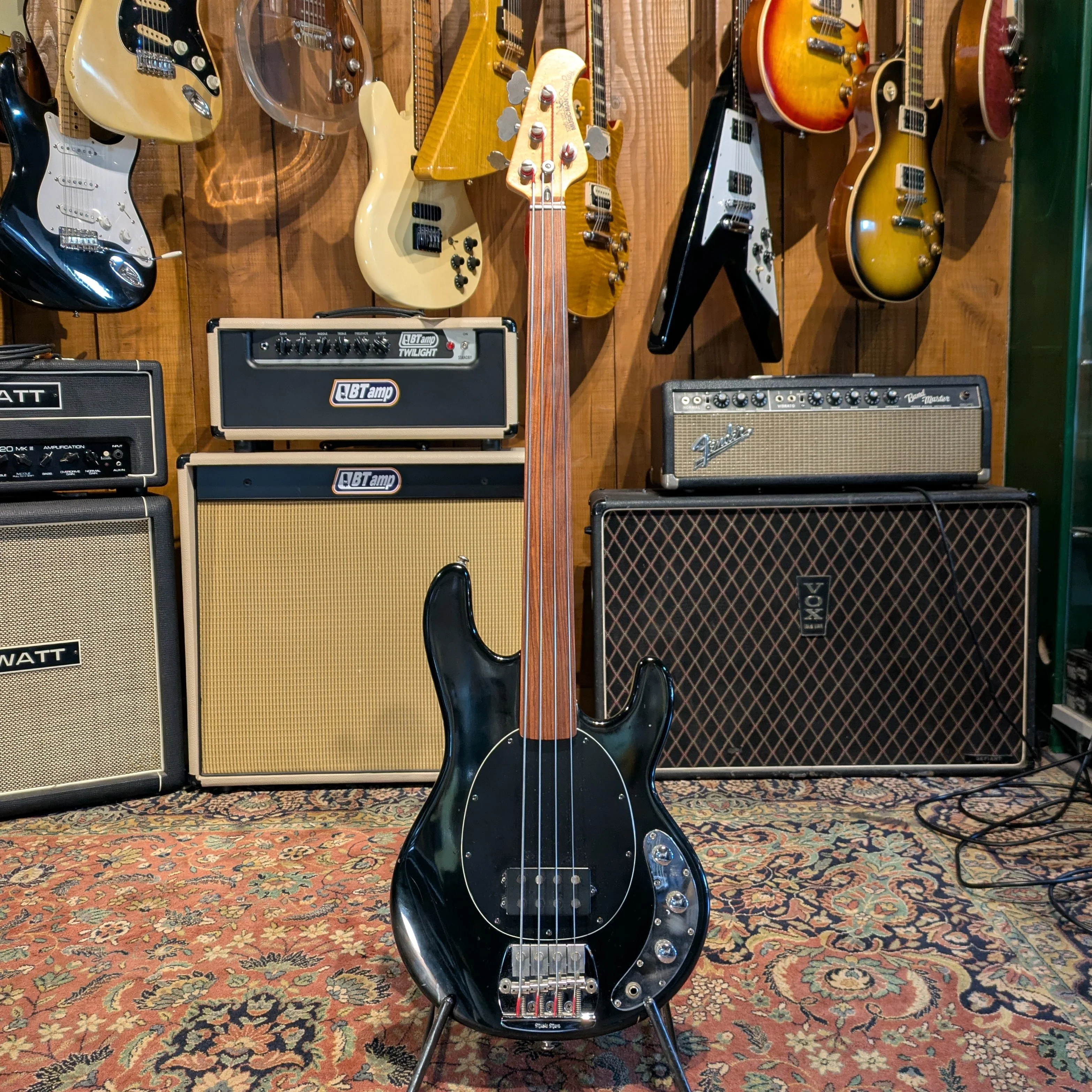 Ernie Ball Music Man StingRay 4 H Fretless 1988 - Black - Image 3