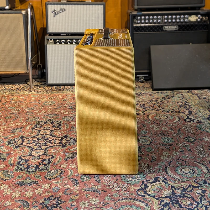Fender '59 Bassman LTD Reissue 45-Watt 4x10" Guitar Combo - Lacquered Tweed - Image 5