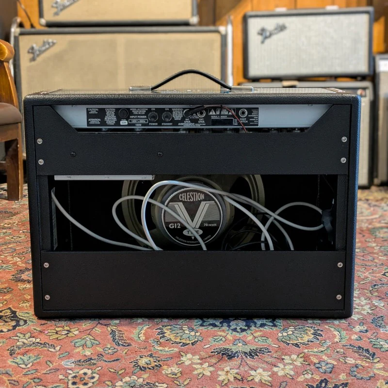 Fender '68 Custom Deluxe Reverb 2-Channel 22-Watt 1x12" Guitar Combo 2013 - Present - Black - Image 2