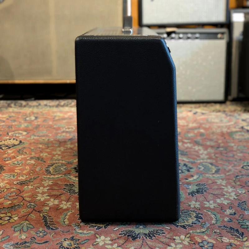 Fender '68 Custom Deluxe Reverb 2-Channel 22-Watt 1x12" Guitar Combo 2013 - Present - Black - Image 5