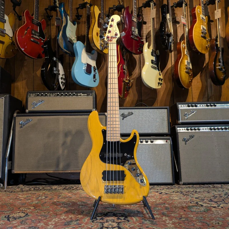 Fender American Deluxe Jazz Bass - Image 3