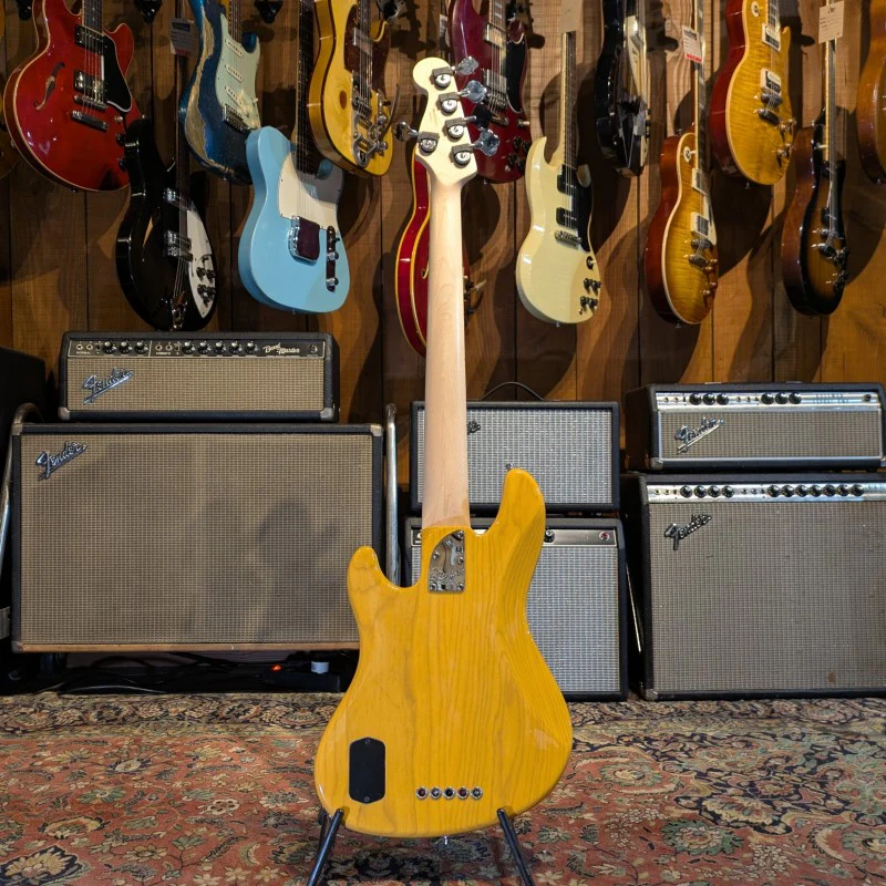 Fender American Deluxe Jazz Bass - Image 4
