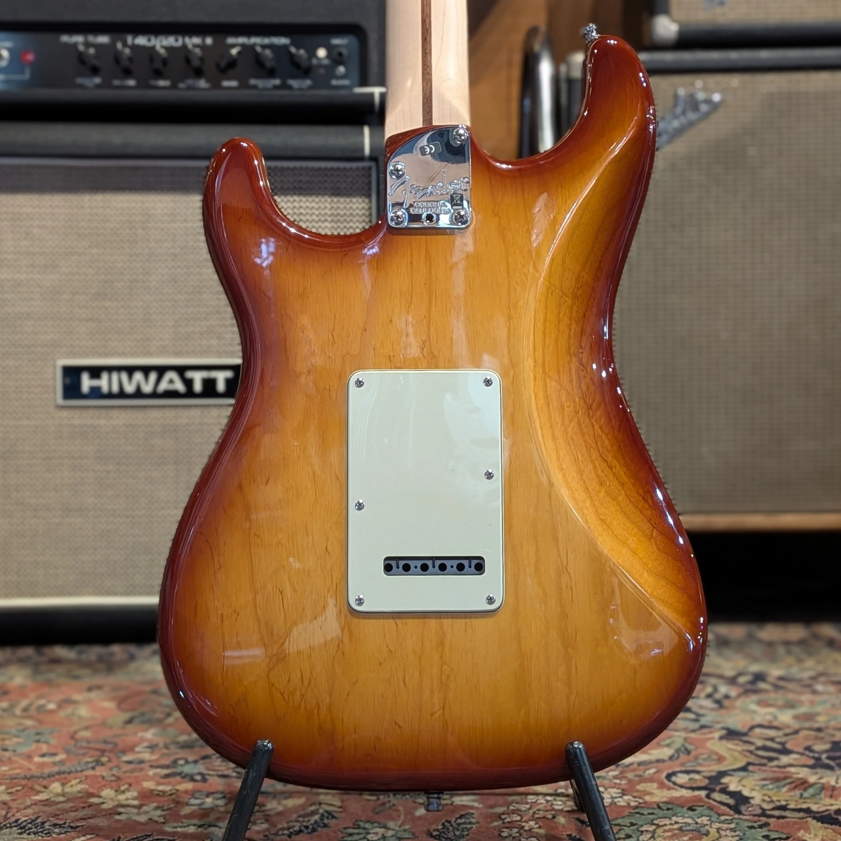 Fender American Deluxe Stratocaster Ash with Rosewood Fretboard 2009 - Aged Cherry Burst - Image 2