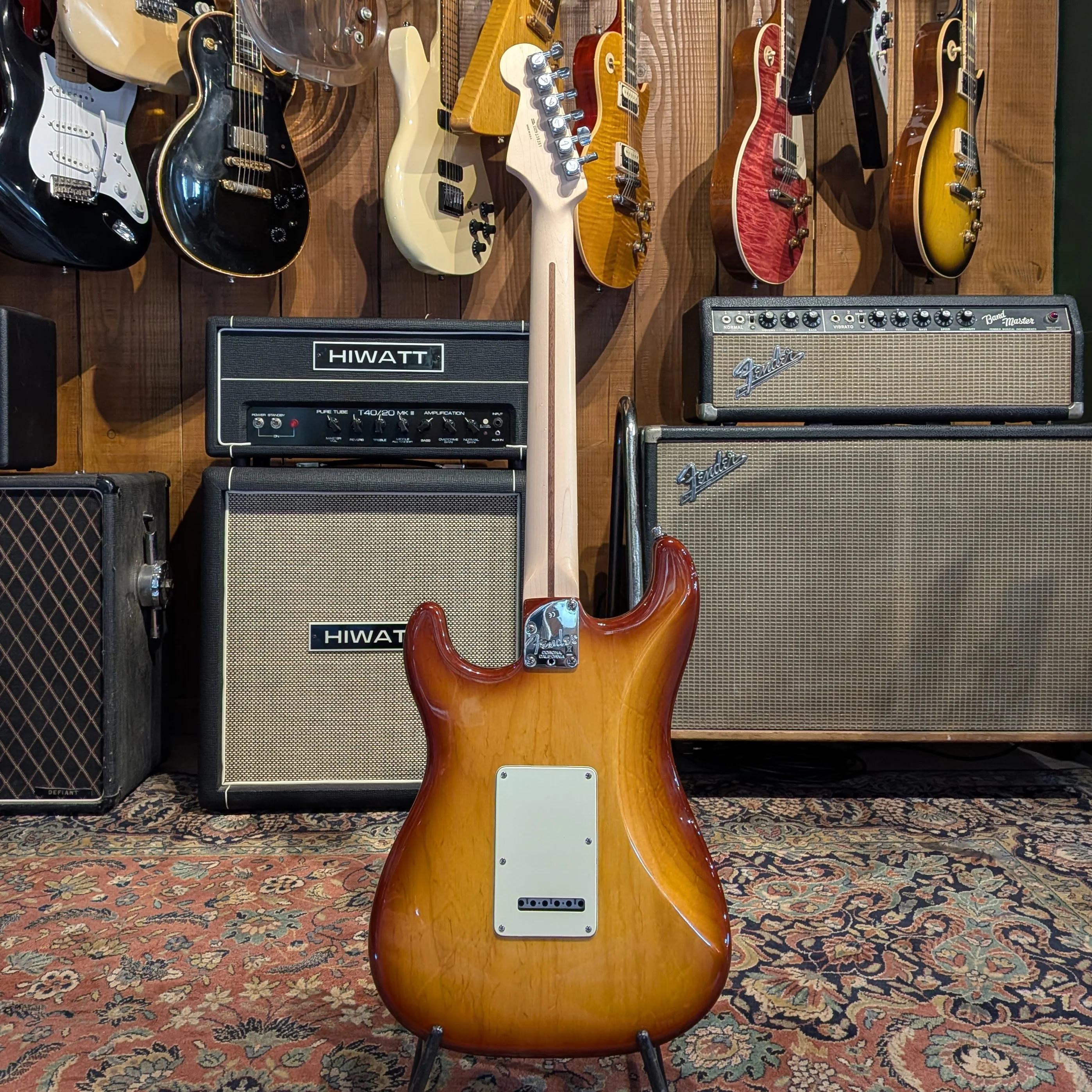 Fender American Deluxe Stratocaster Ash with Rosewood Fretboard 2009 - Aged Cherry Burst - Image 4