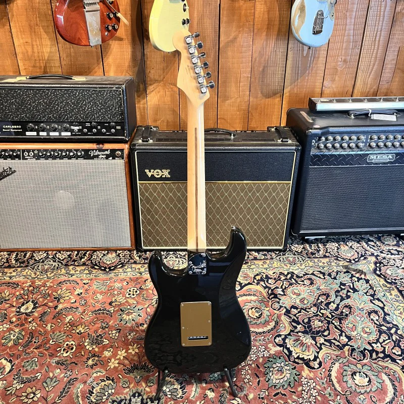 Fender American Deluxe Stratocaster HSS with Maple Fretboard 2009 - Montego Black - Image 4