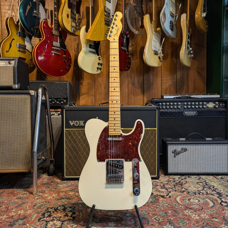 Fender American Deluxe Telecaster  - Olympic Pearl - Image 3