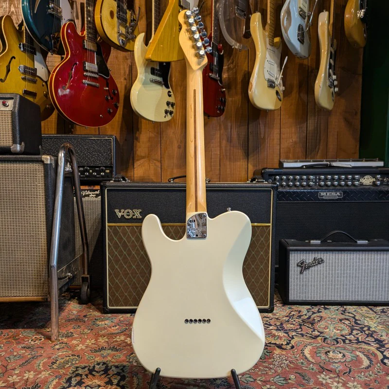 Fender American Deluxe Telecaster  - Olympic Pearl - Image 4