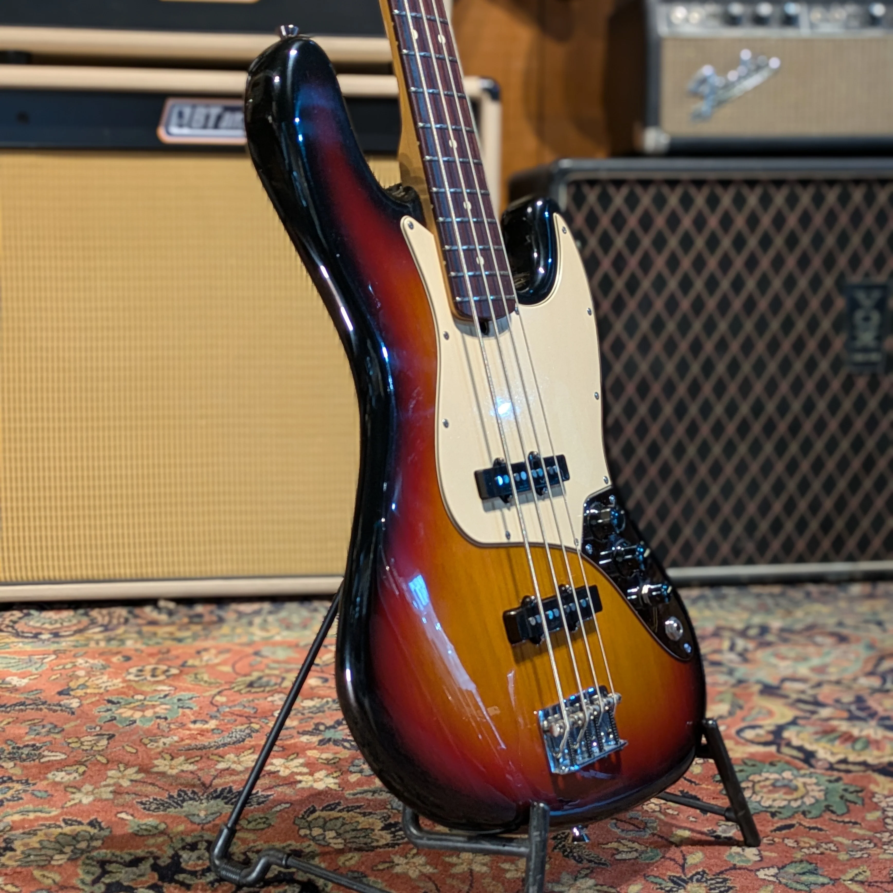 Fender American Jazz Bass 2003 - 3-Color Sunburst - Image 2