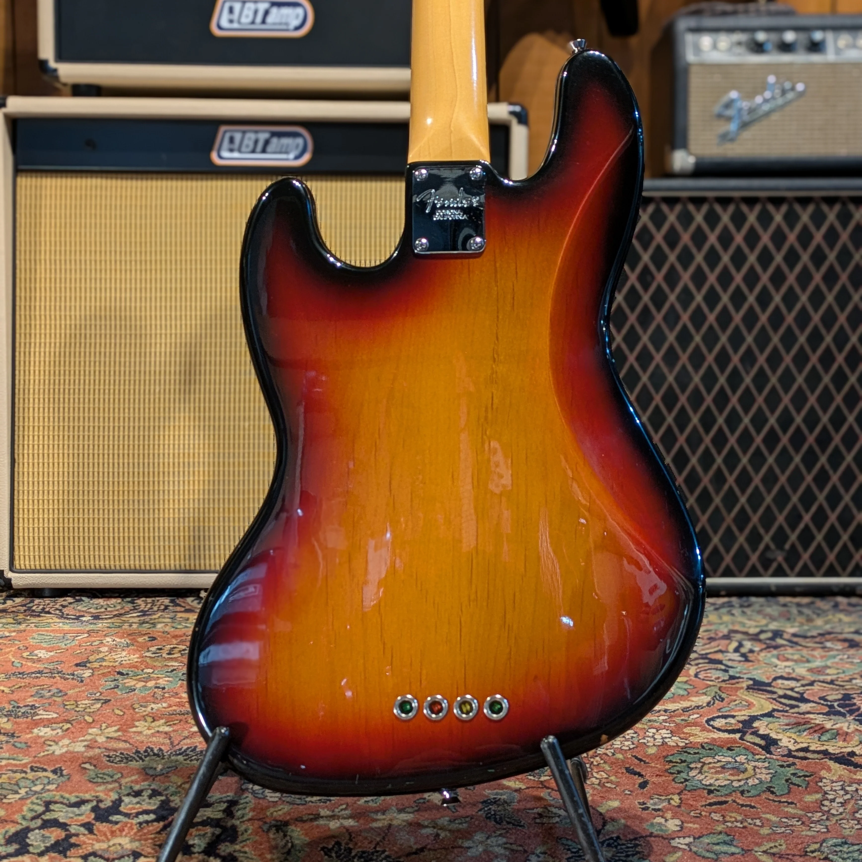 Fender American Jazz Bass 2003 - 3-Color Sunburst - Image 3