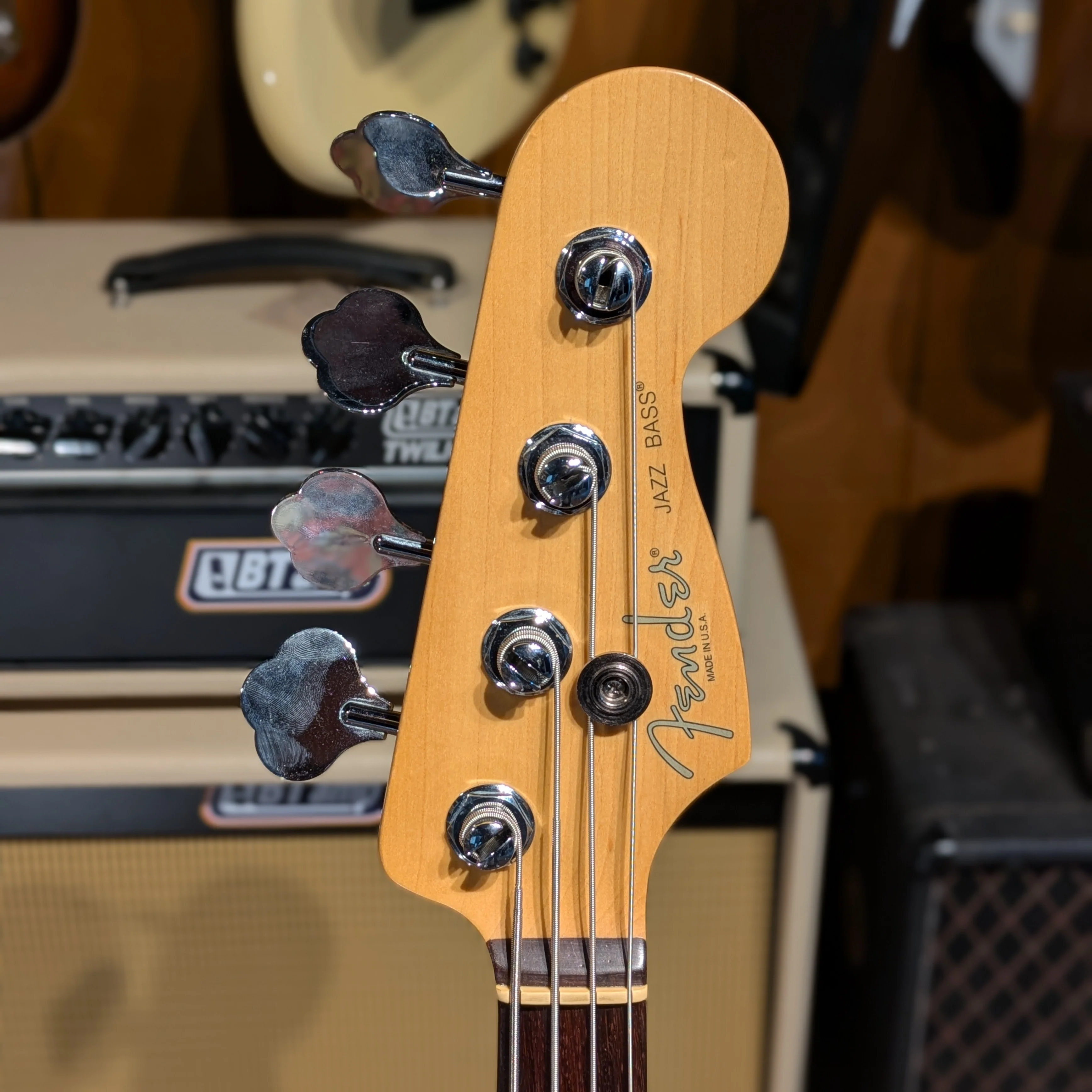 Fender American Jazz Bass 2003 - 3-Color Sunburst - Image 7