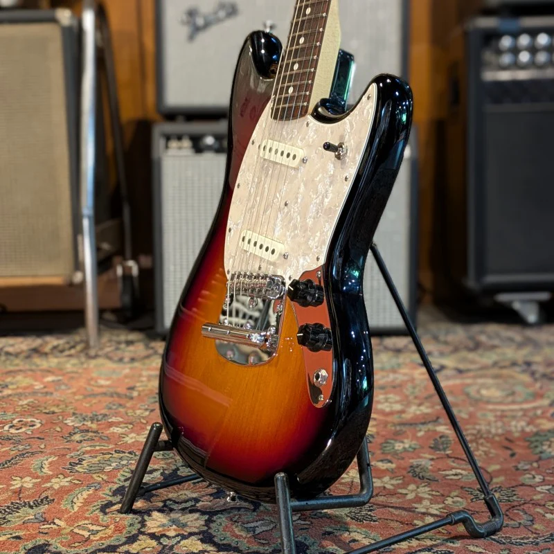 Fender American Performer Mustang with Hepcat Strat Serie L pickups - Image 3