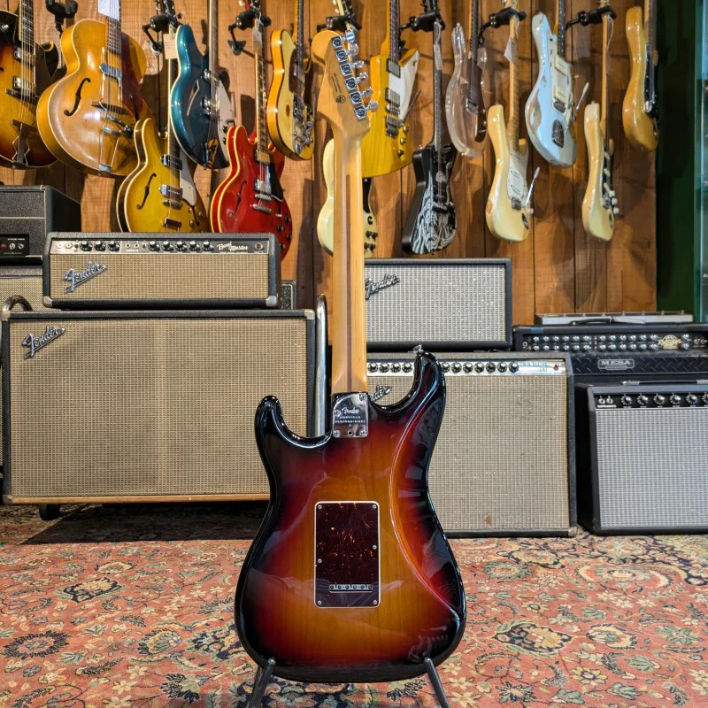 Fender American Professional II Stratocaster with Rosewood Fretboard 2021 - 3-Color Sunburst - Image 4