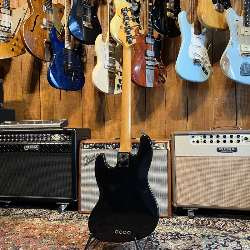 Fender American Standard Jazz Bass 1996 - Image 4