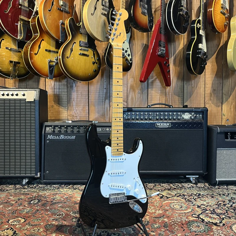 Fender American Standard Stratocaster (1996) USA - Image 2