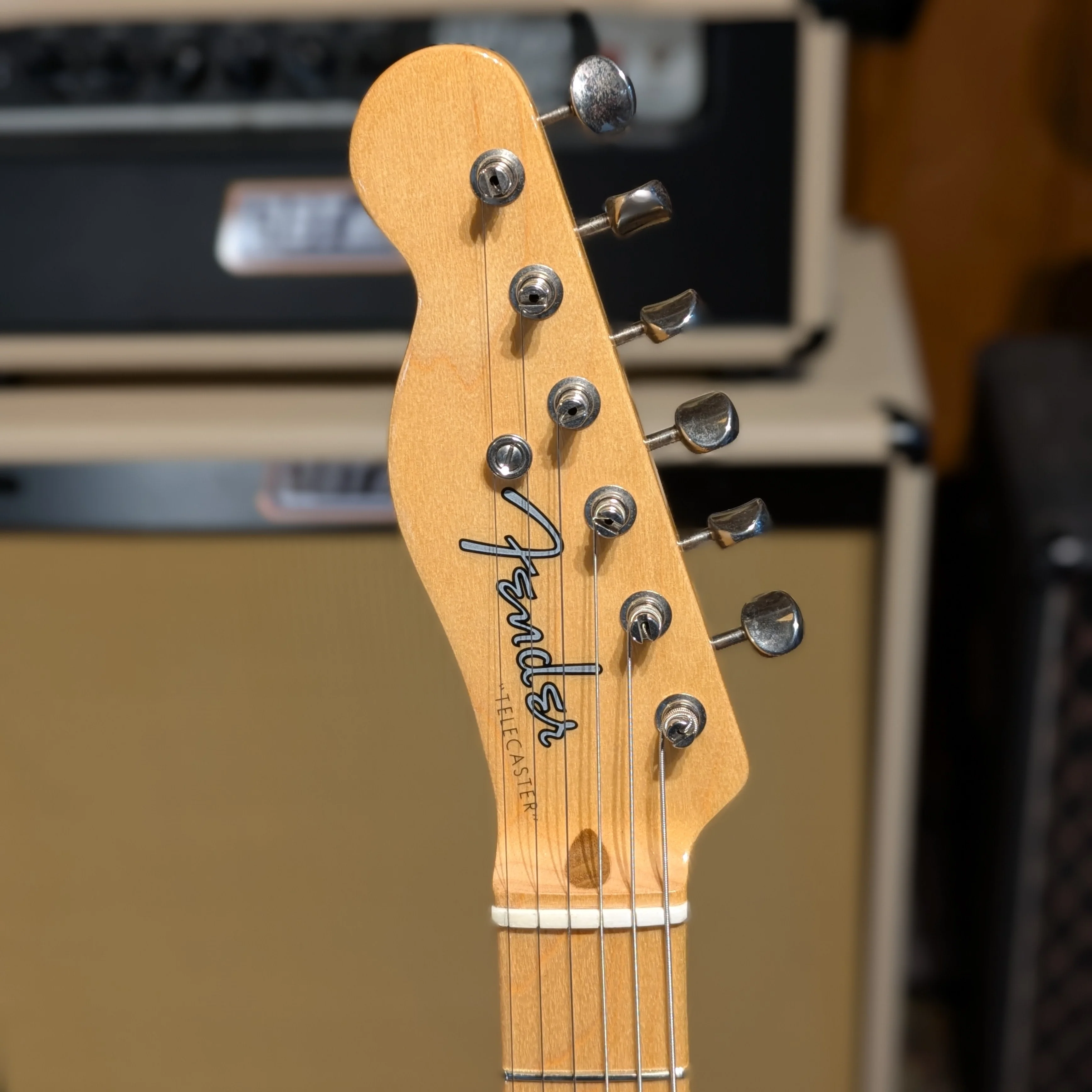 Fender American Vintage '52 Telecaster Left-Handed 2017 - Butterscotch Blonde - Image 7