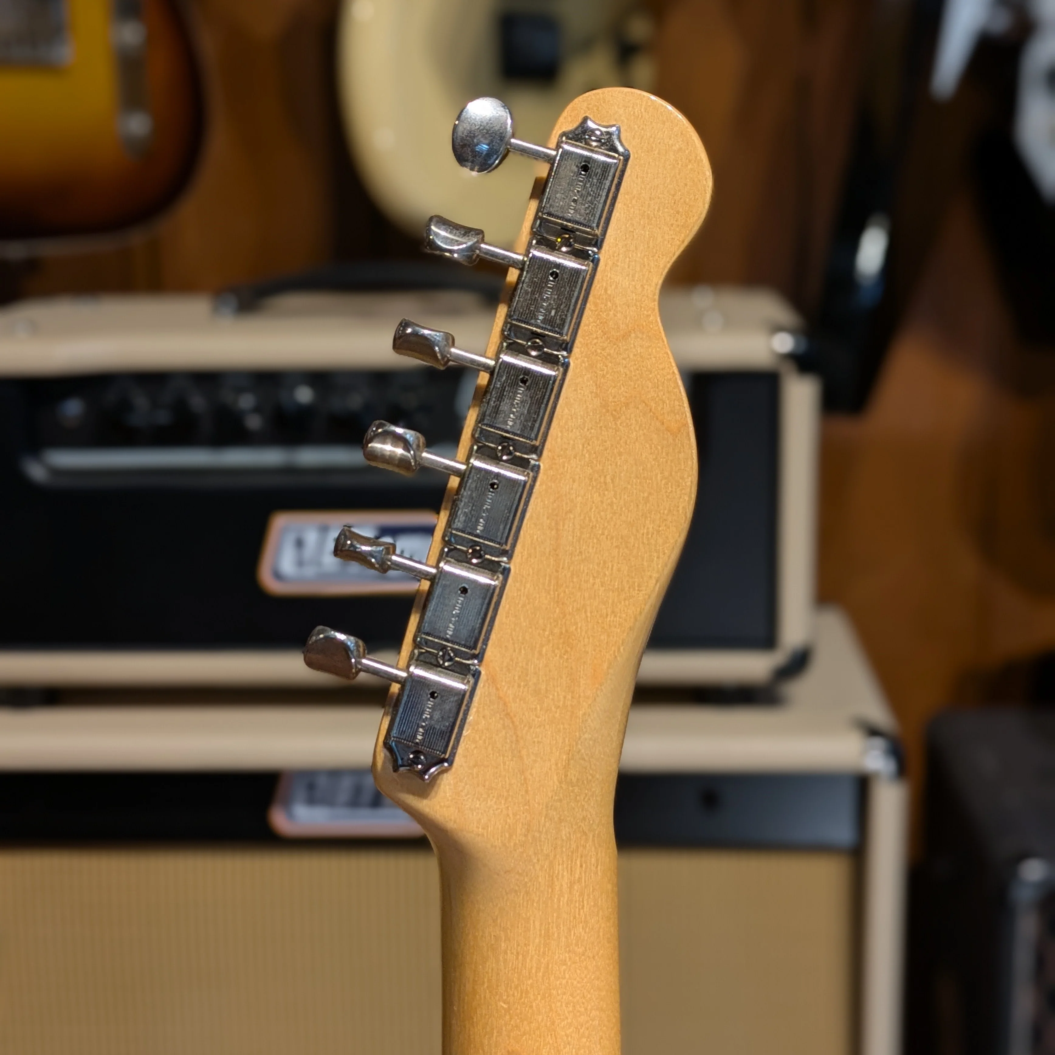 Fender American Vintage '52 Telecaster Left-Handed 2017 - Butterscotch Blonde - Image 8
