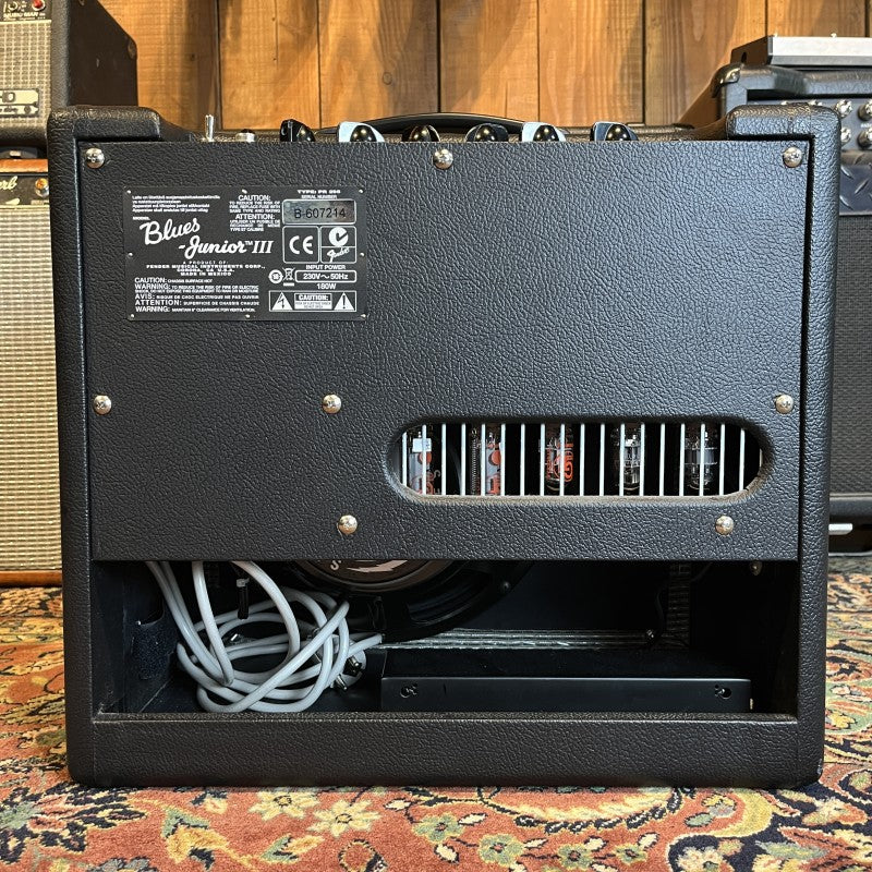 Fender Blues Junior III 15-Watt 1x12" Guitar Combo 2010 - 2017 - Black - Image 2