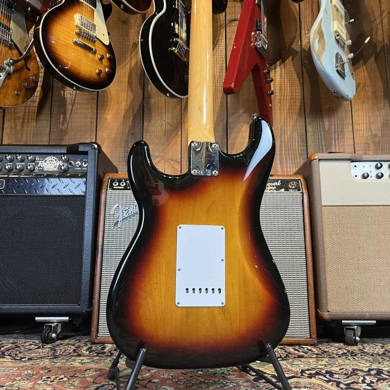 Fender Classic Series '60s Stratocaster 2008 - 3-Color Sunburst - Image 2