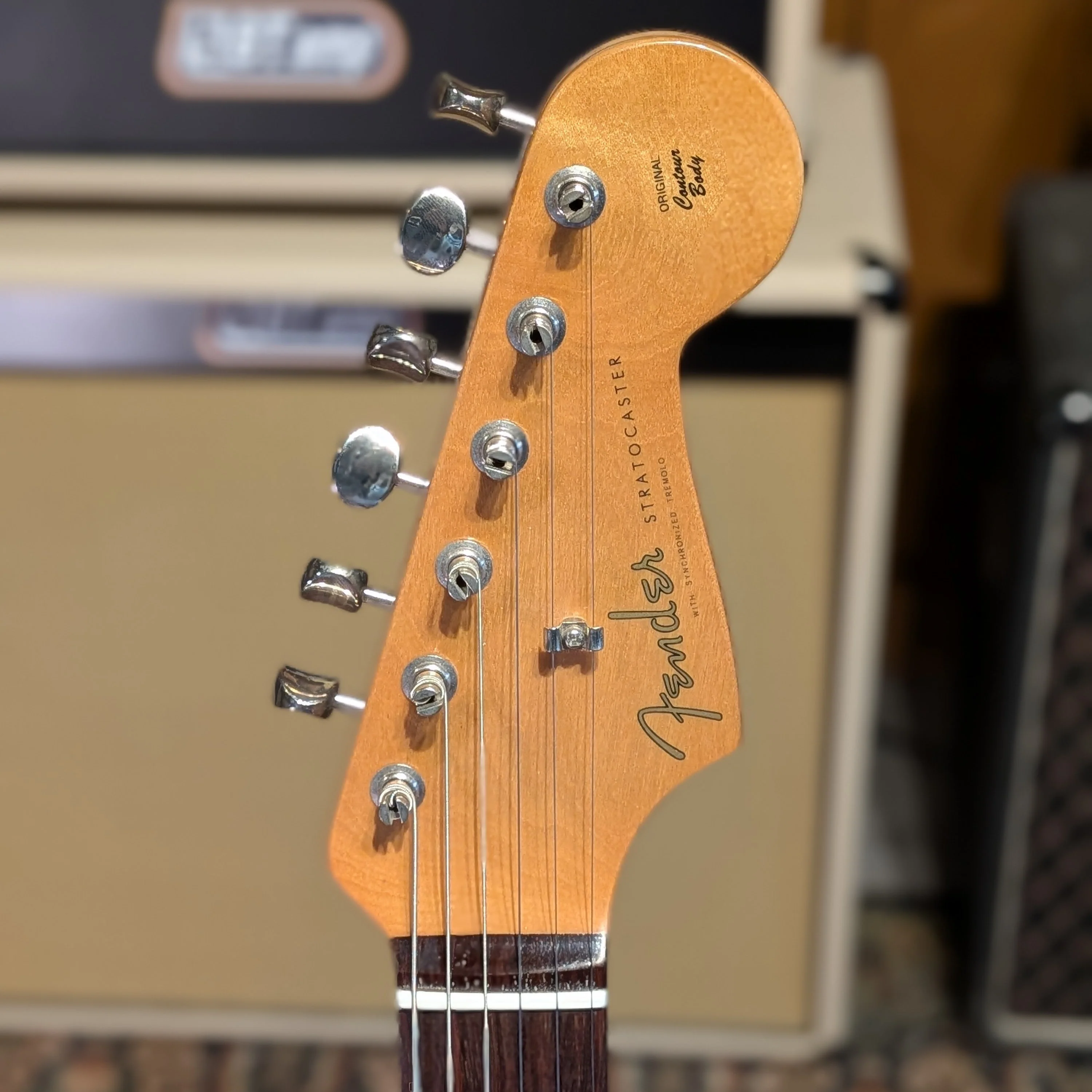 Fender Classic Series '60s Stratocaster with Rosewood Fretboard- 2003 - Burgundy Mist - Image 5