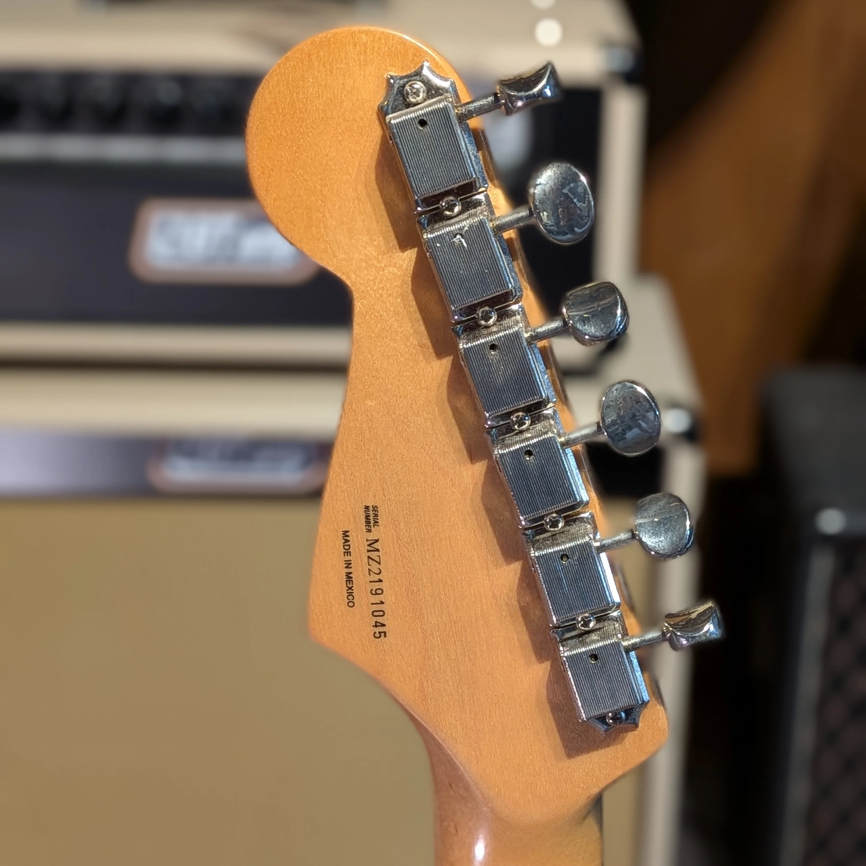 Fender Classic Series '60s Stratocaster with Rosewood Fretboard- 2003 - Burgundy Mist - Image 6