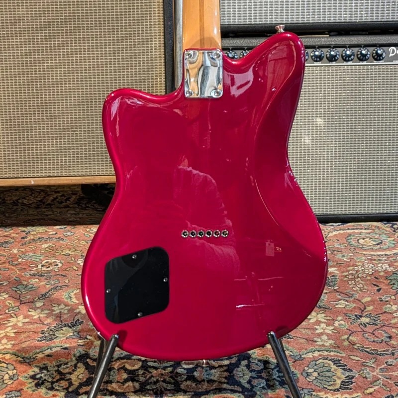 Fender Deluxe Series Toronado 1999 - 2004 - Candy Apple Red - Image 2