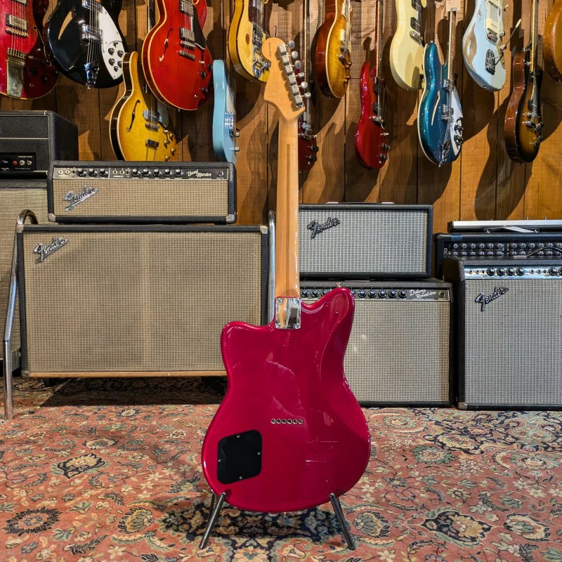 Fender Deluxe Series Toronado 1999 - 2004 - Candy Apple Red - Image 4