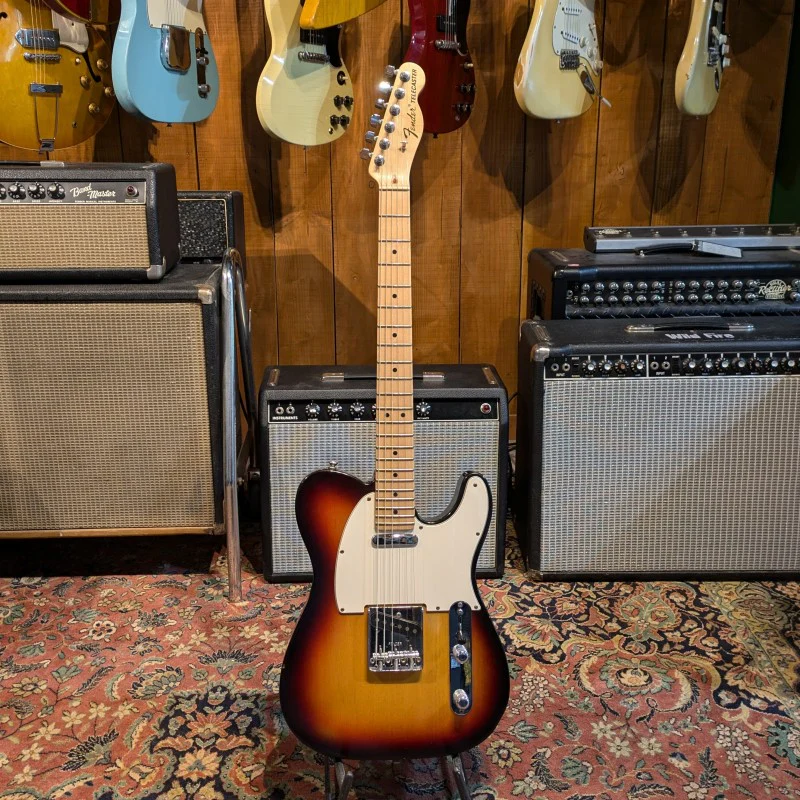 Fender Highway One Telecaster 2010 - 3-Color Sunburst - Image 3