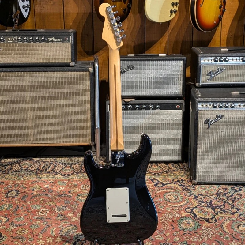 Fender Player Stratocaster HSS with Pau Ferro Fretboard Black - Image 4
