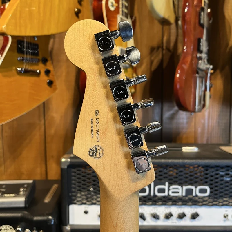Fender Player Stratocaster with Pau Ferro Fretboard 2021 -3-Color Sunburst - Image 6