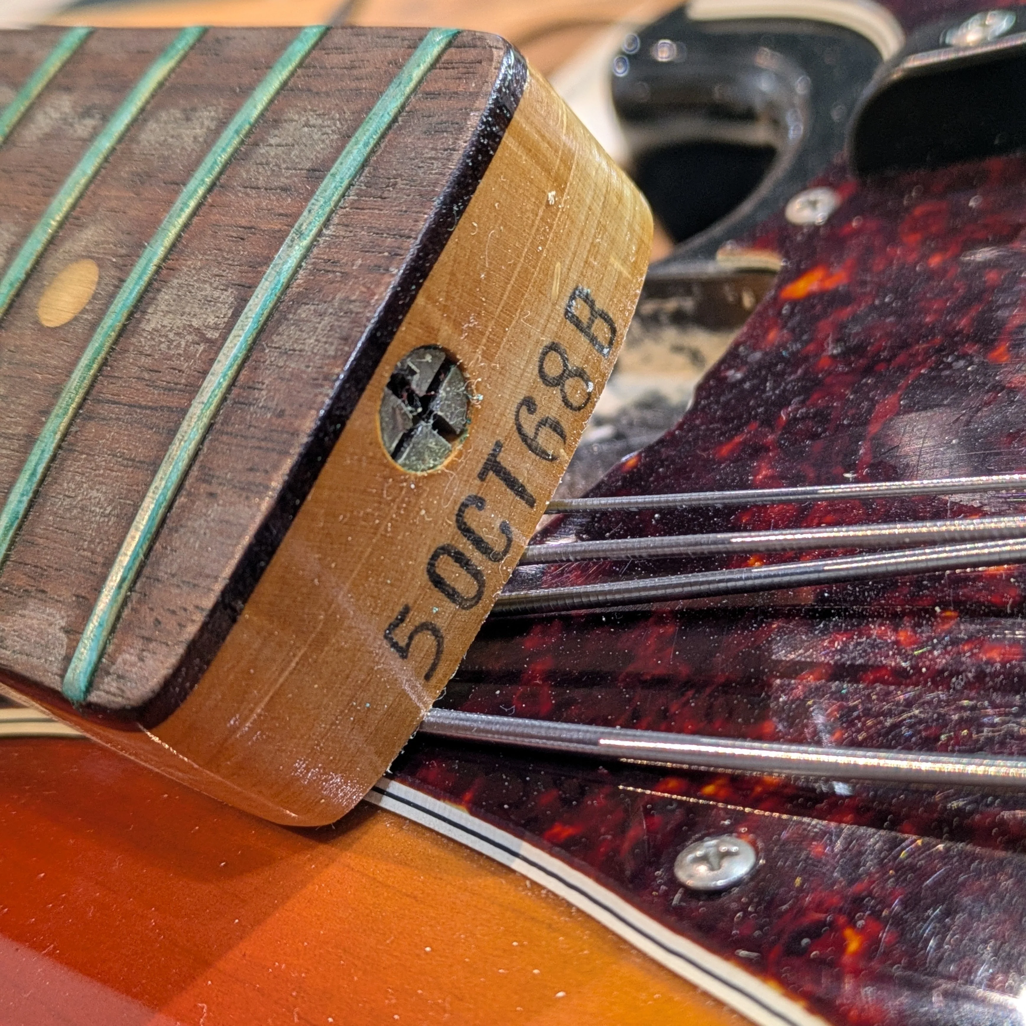 Fender Precision Bass with Rosewood Fretboard 1968 - Sunburst - Image 20
