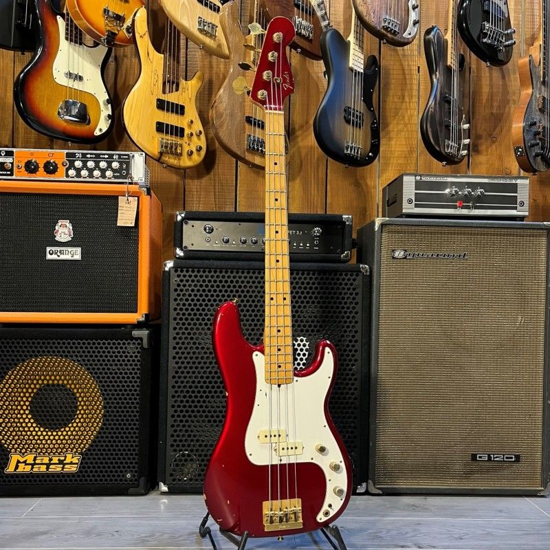 FENDER PRECISION SPECIAL CANDY APPLE RED (1982) - Image 2