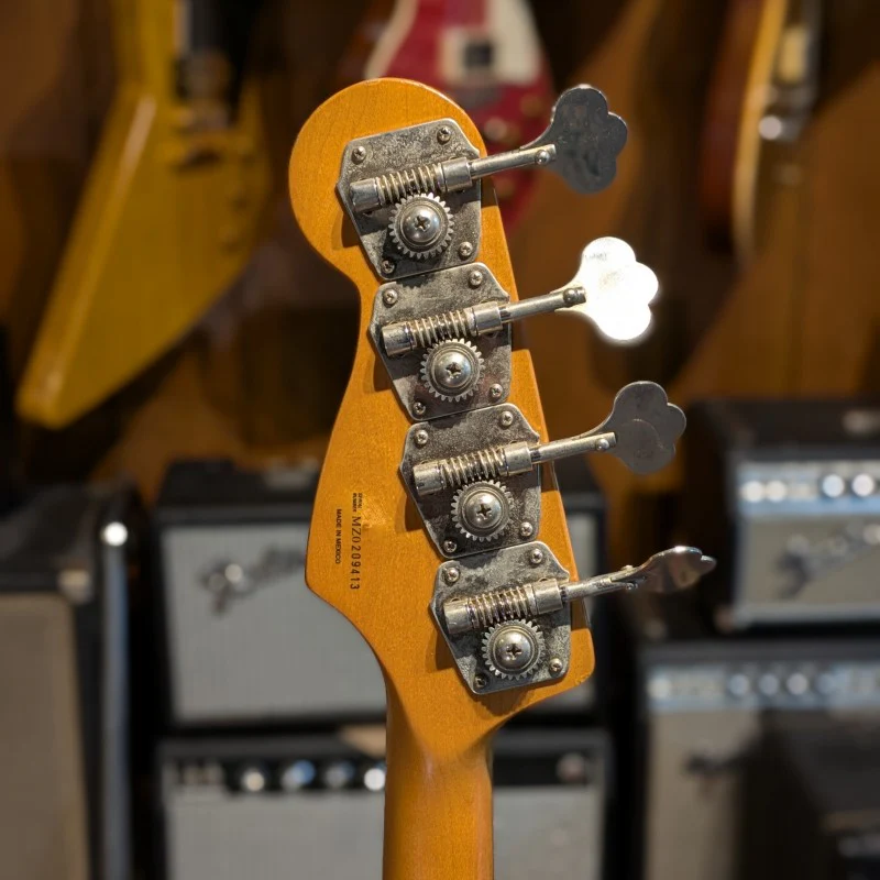 Fender Standard Jazz Bass - Image 7