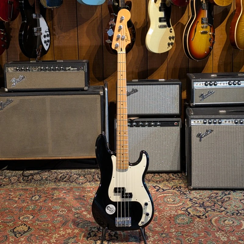 Fender Standard Precision Bass - Image 3