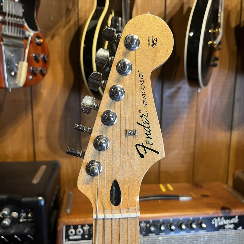 Fender Standard Stratocaster with Maple Fretboard 2014 - Image 5