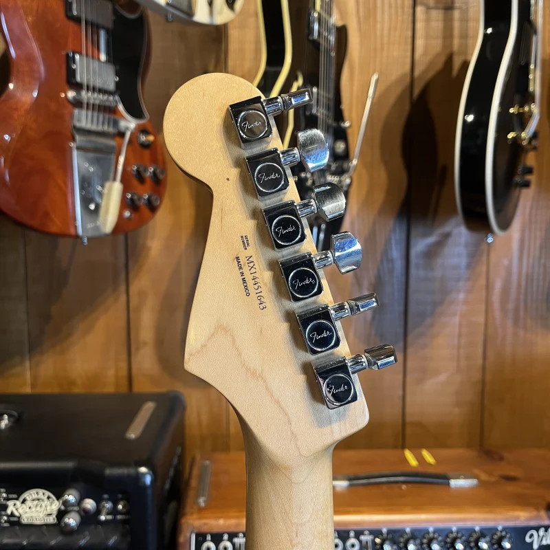 Fender Standard Stratocaster with Maple Fretboard 2014 - Image 6