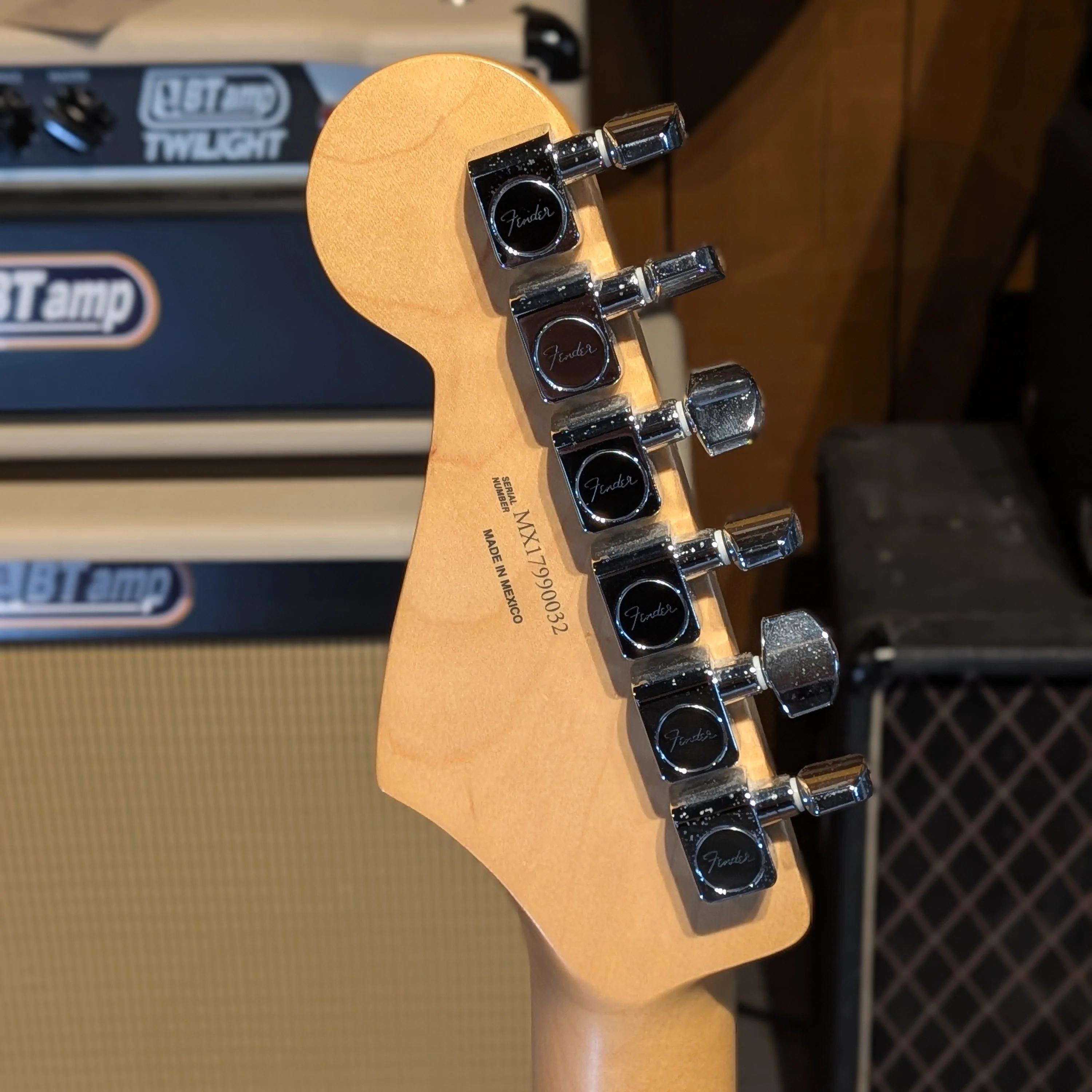 Fender Standard Stratocaster with Maple Fretboard 2017 - Arctic White - Image 6