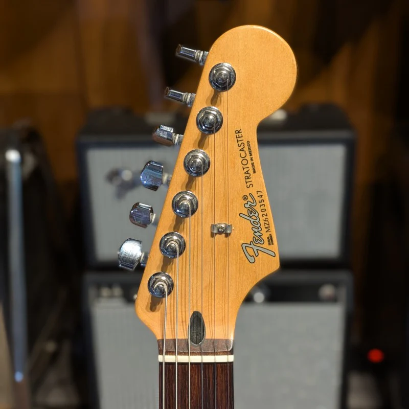 Fender Standard Stratocaster with Rosewood Fretboard 2006 - Brown Sunburst - Image 5
