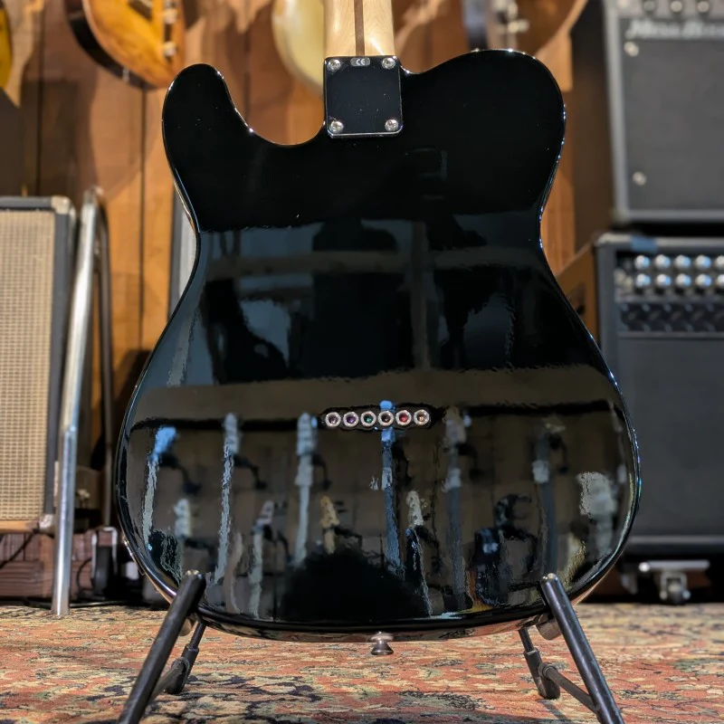 Fender Standard Telecaster 2005 - Black - Image 2