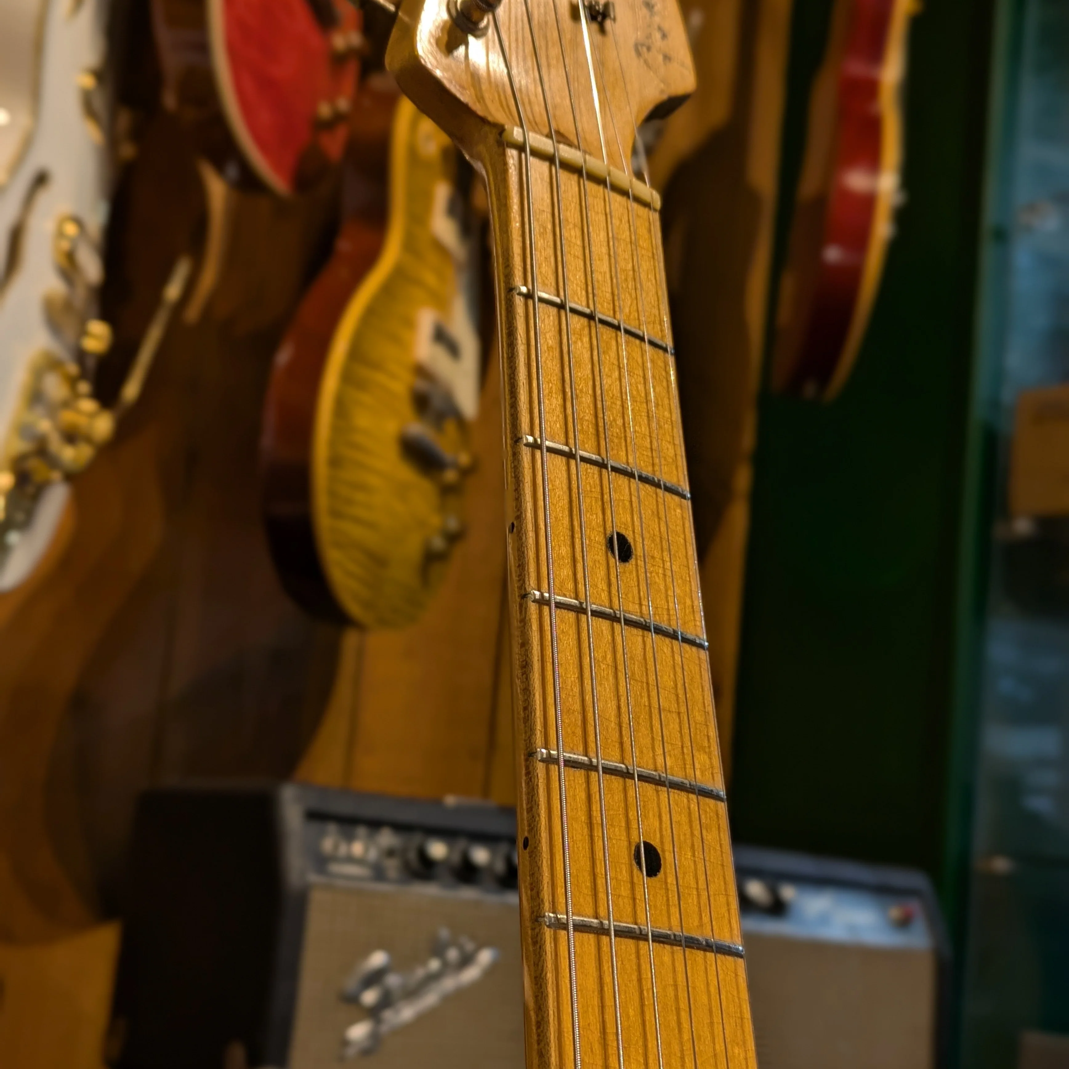 Fender Stratocaster 1958 - 3 Tone Sunburst - Image 11
