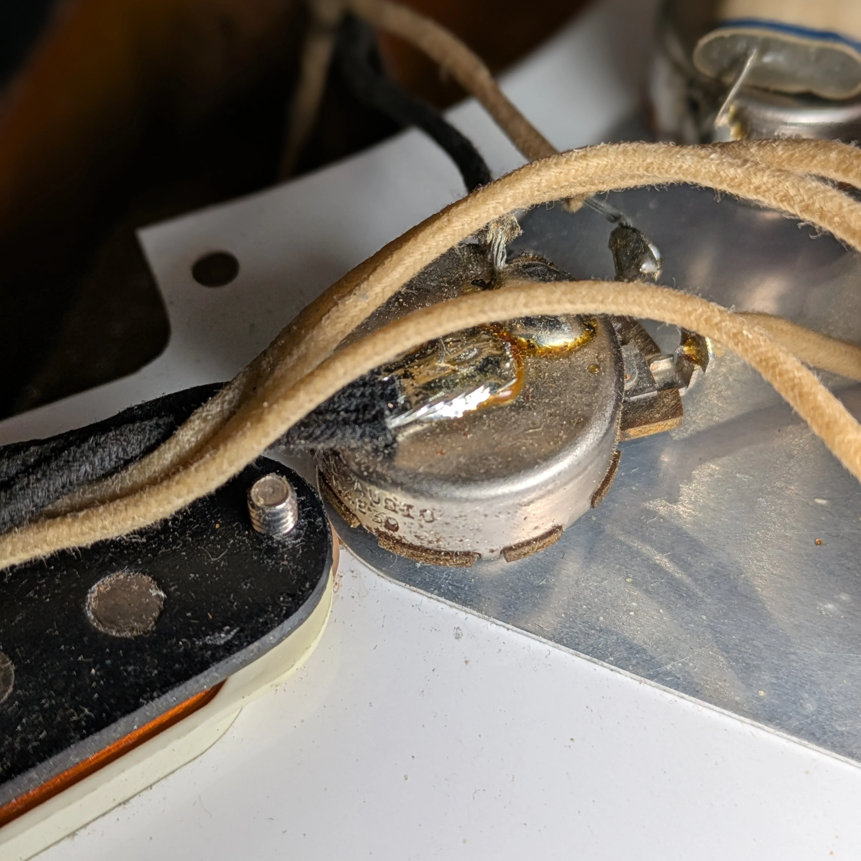 Fender Stratocaster 1958 - 3 Tone Sunburst - Image 27