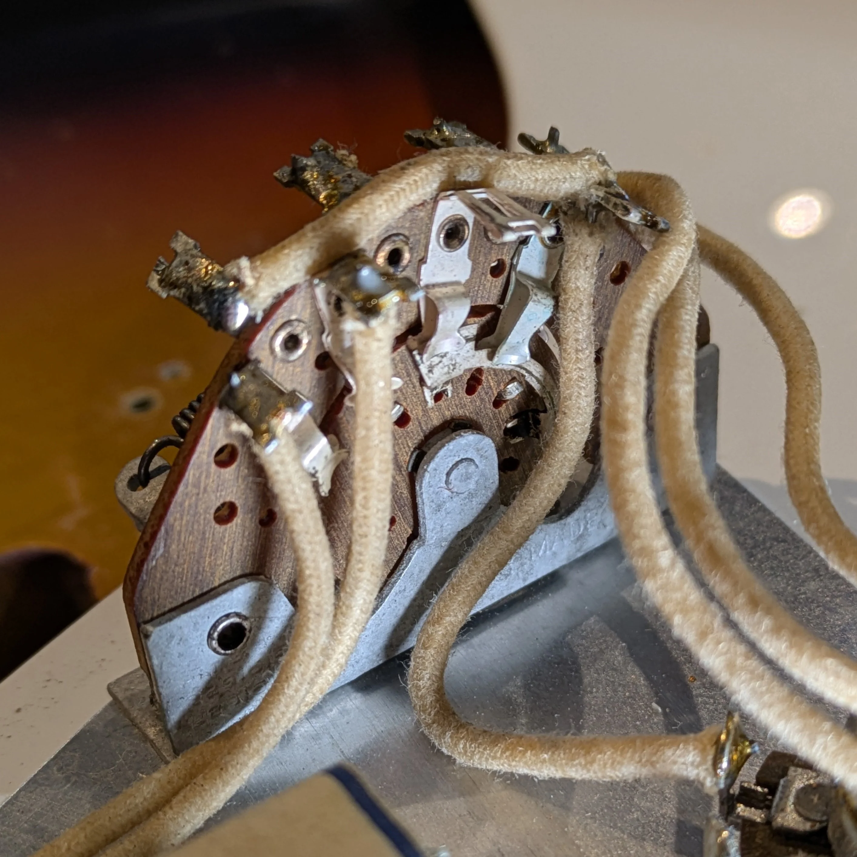 Fender Stratocaster 1958 - 3 Tone Sunburst - Image 28