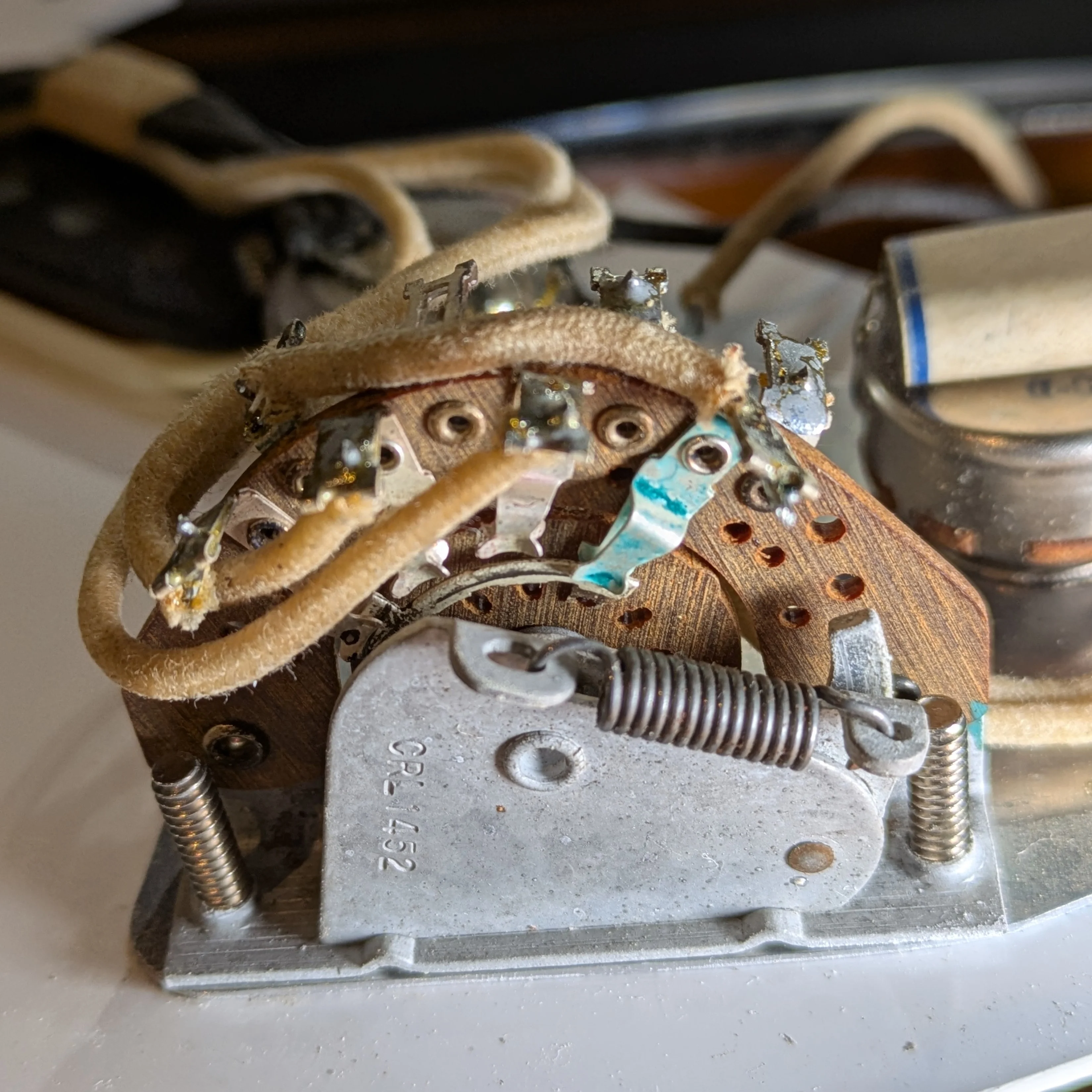 Fender Stratocaster 1958 - 3 Tone Sunburst - Image 29