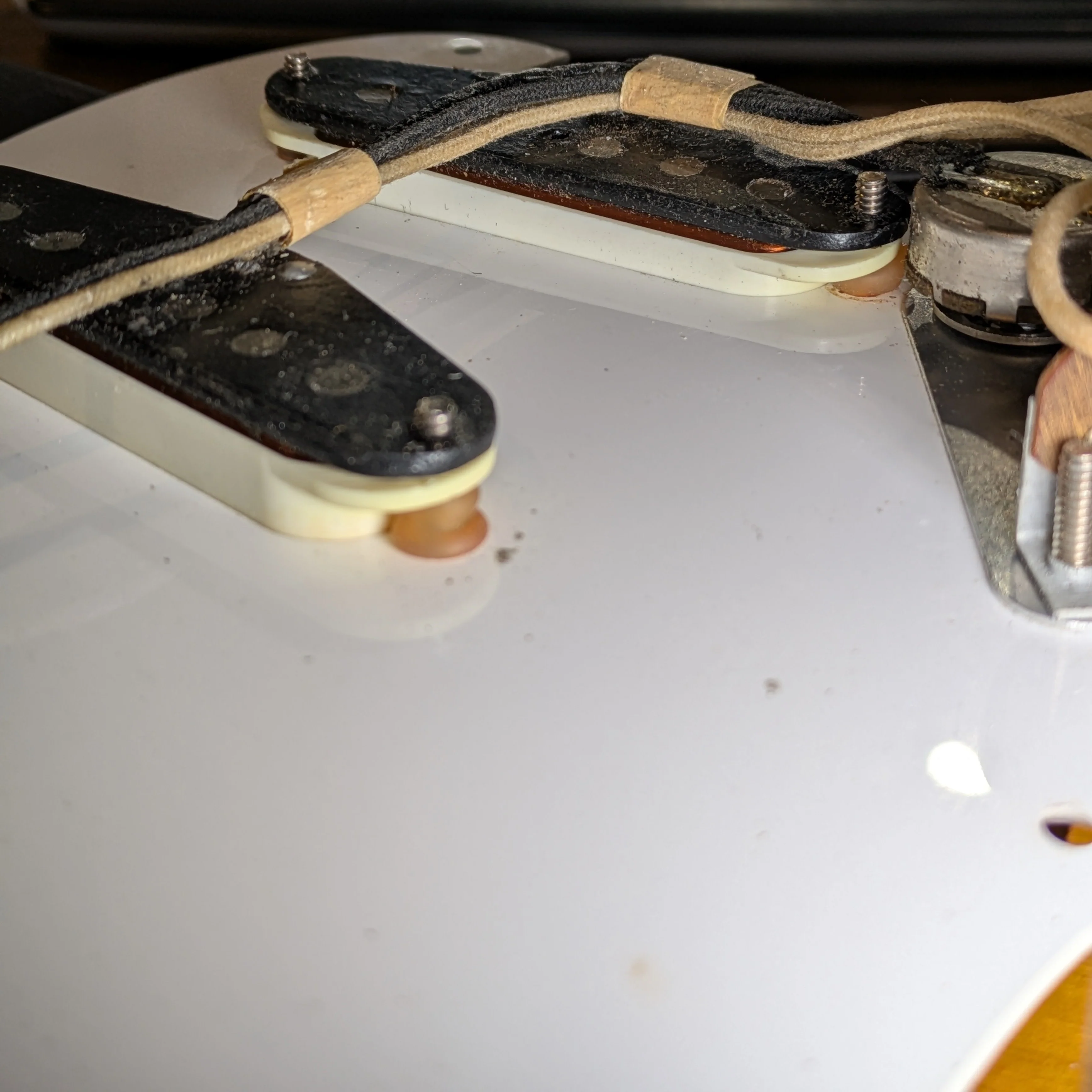 Fender Stratocaster 1958 - 3 Tone Sunburst - Image 31