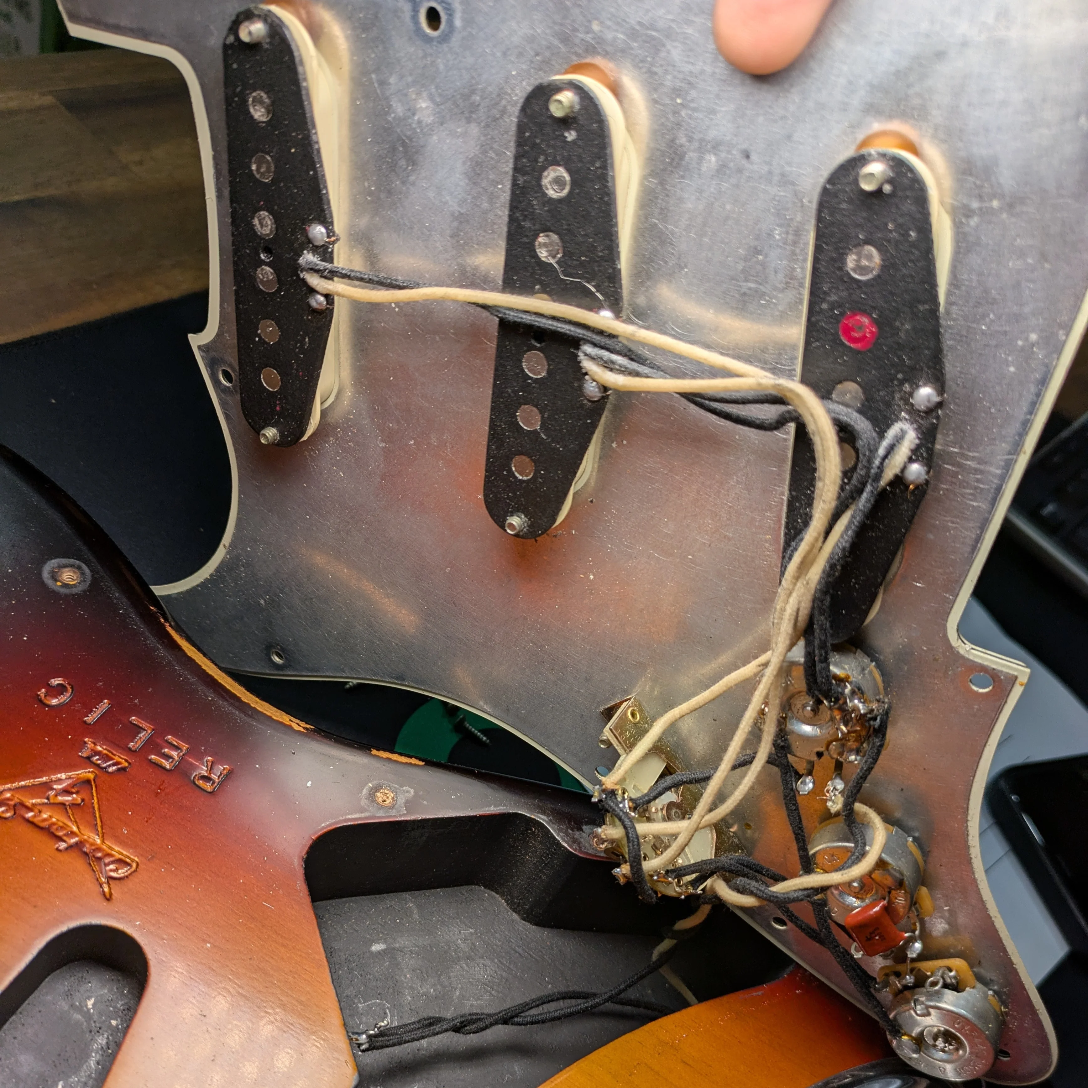 Fender Stratocaster John Cruz / Cunetto Custom Shop - 1998 - Sunburst relic - Image 11
