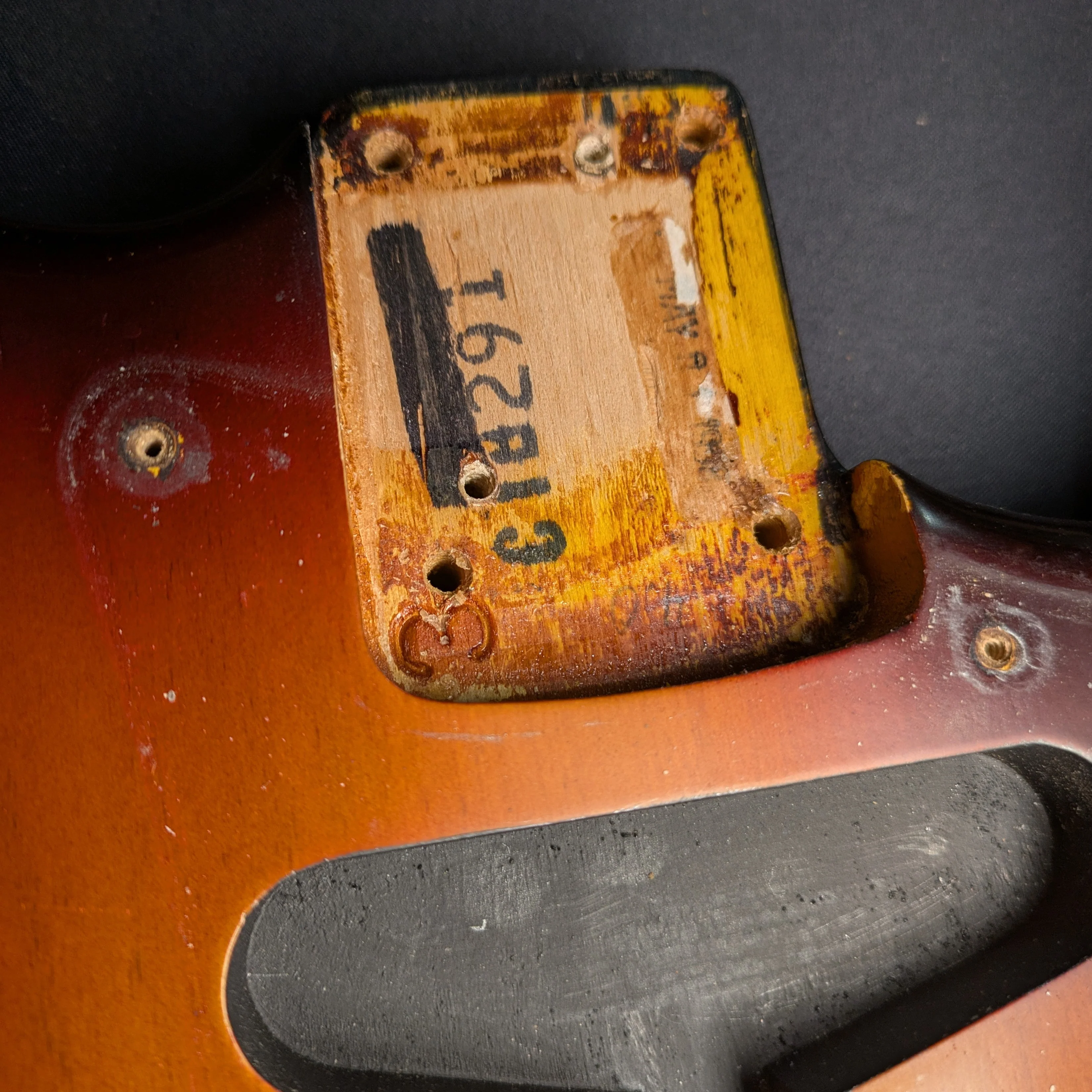 Fender Stratocaster John Cruz / Cunetto Custom Shop - 1998 - Sunburst relic - Image 13